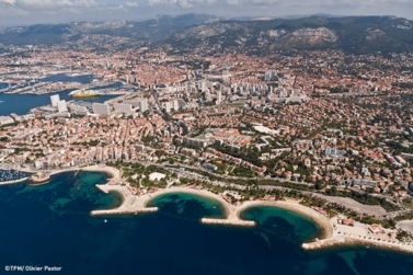 Vue aérienne des plages du Mourillon de Toulon